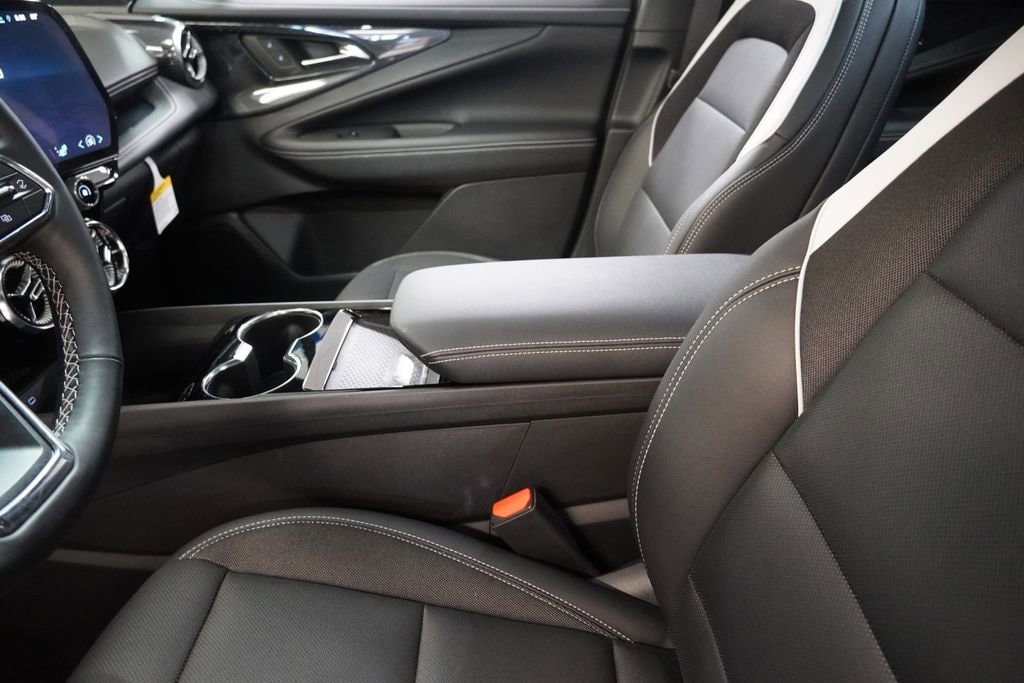 2025 Chevrolet Blazer EV LT - Photo 7