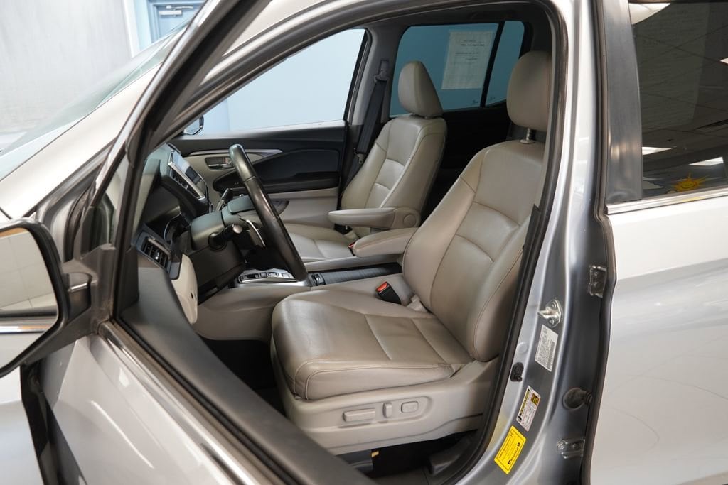 Used 2020 Honda Ridgeline AWD RTL Truck Crew Cab