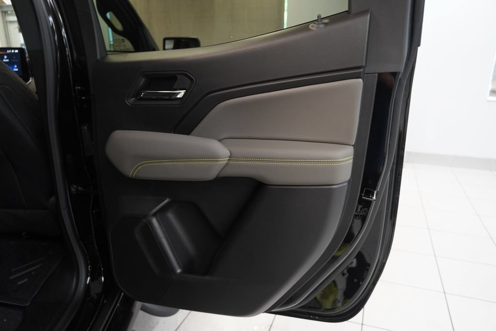 2026 Chevrolet Colorado ZR2 - Photo 31