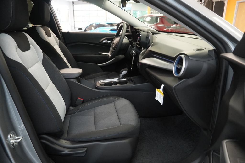 2026 Chevrolet Trax LS - Photo 32