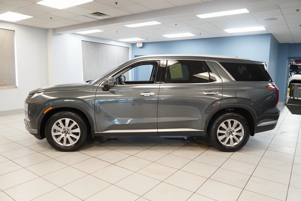 Used 2023 Hyundai Palisade SEL with VIN KM8R2DGE7PU545461 for sale in Strongsville, OH