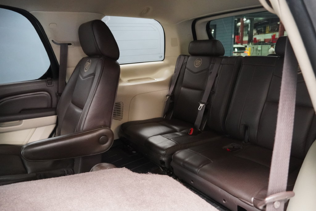 2014 Cadillac Escalade Platinum Edition - Photo 23