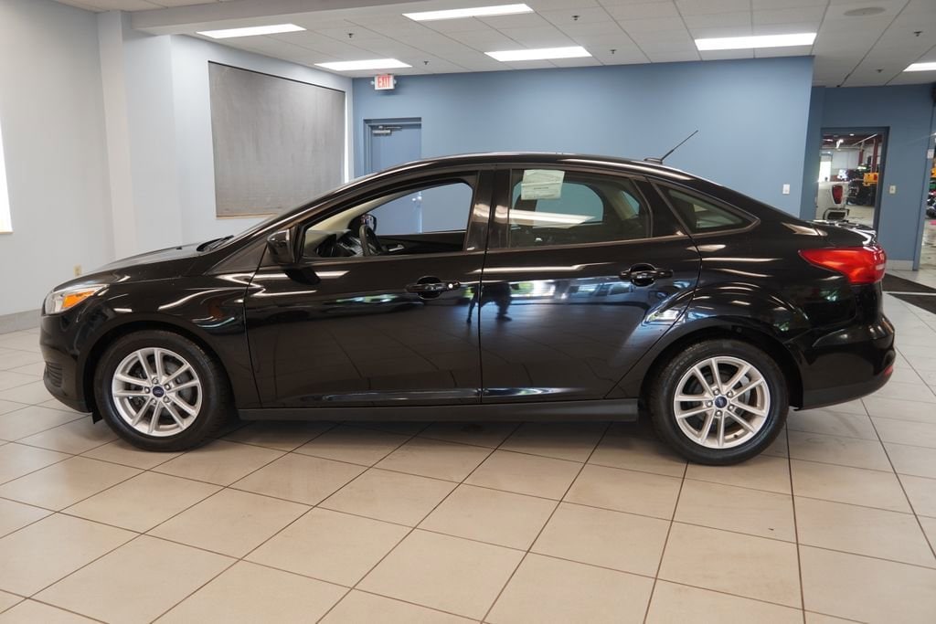 Used 2018 Ford Focus SE with VIN 1FADP3F27JL316184 for sale in Strongsville, OH