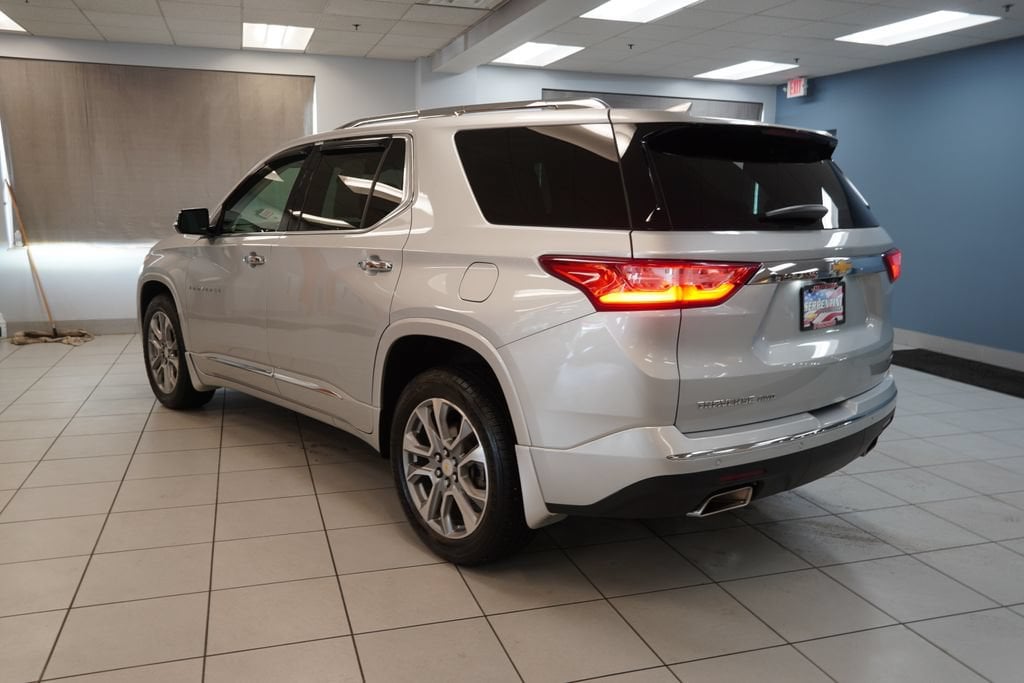 Used 2021 Chevrolet Traverse Premier SUV