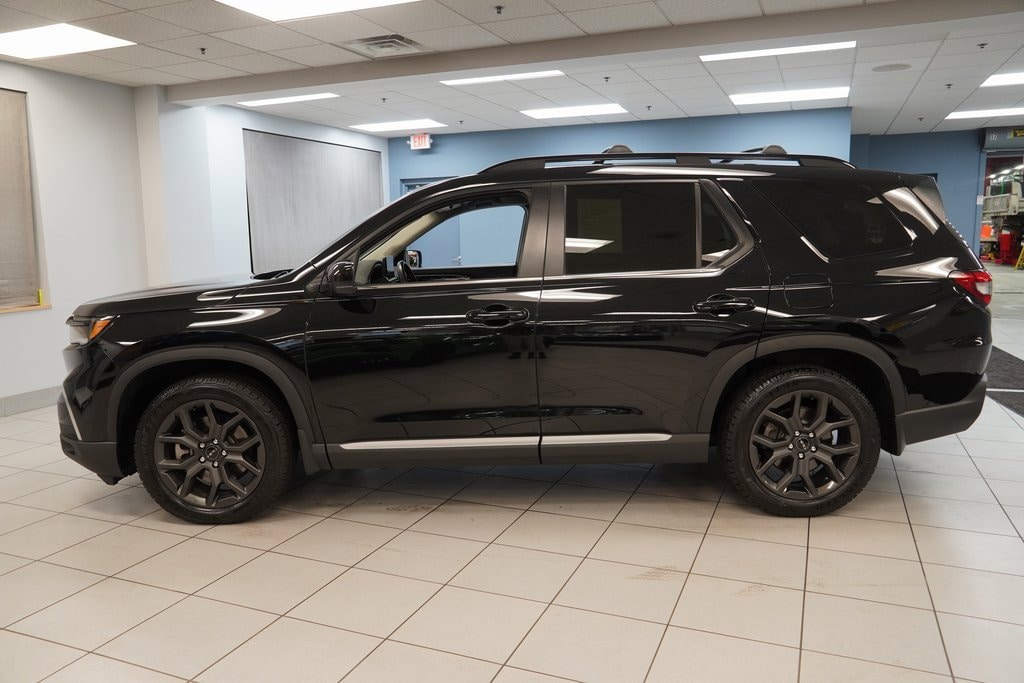 Used 2023 Honda Pilot AWD EX-L 8 Passenger SUV