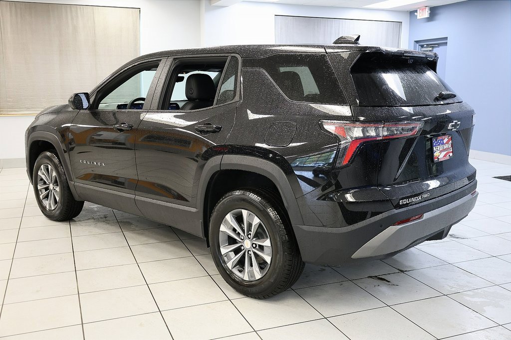 2026 Chevrolet Equinox LT photo 4