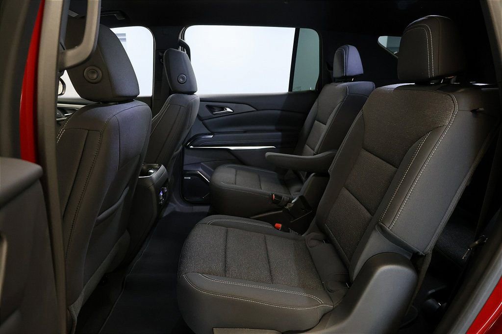 2025 Chevrolet Traverse LT - Photo 10