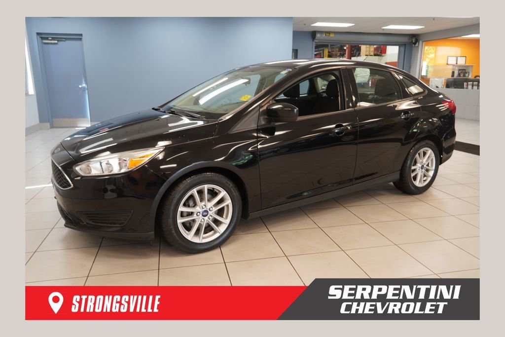 2018 Ford Focus Sedan SE's photo
