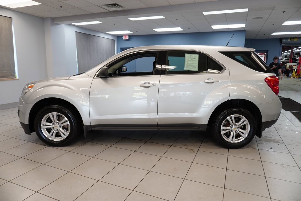 2012 Chevrolet Equinox LS photo 2