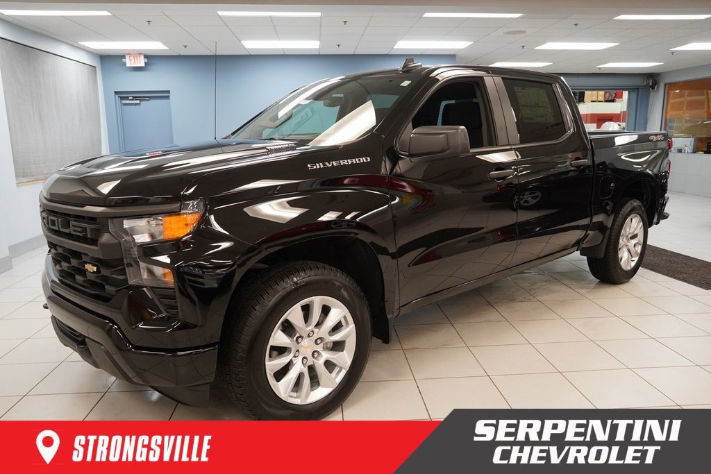New 2025 Chevrolet Silverado 1500 Custom Truck
