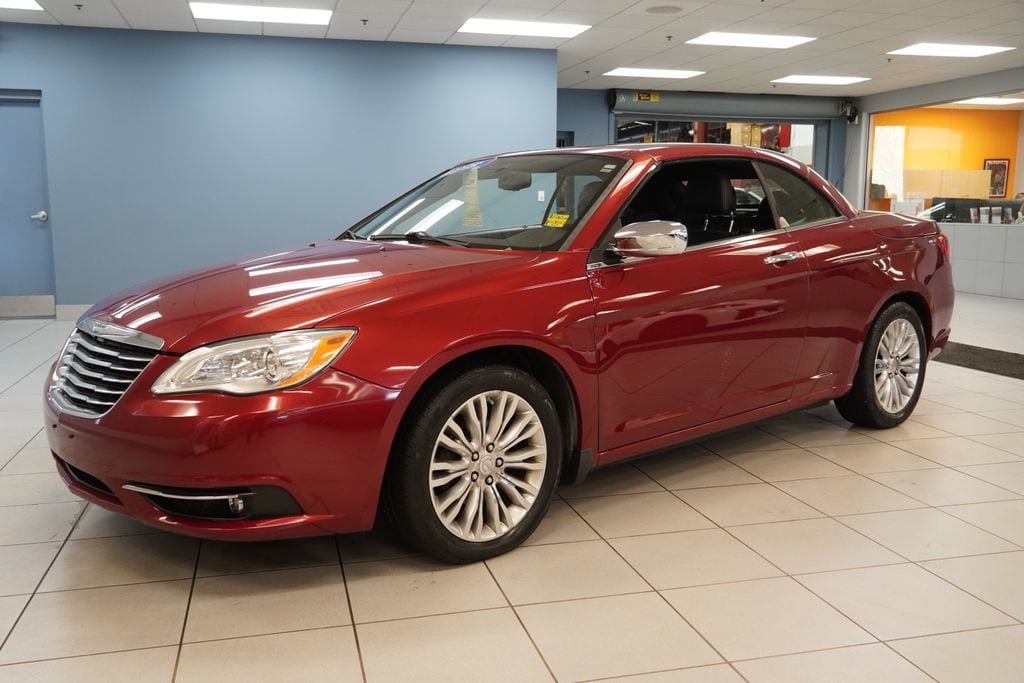 Used 2012 Chrysler 200 Limited Convertible