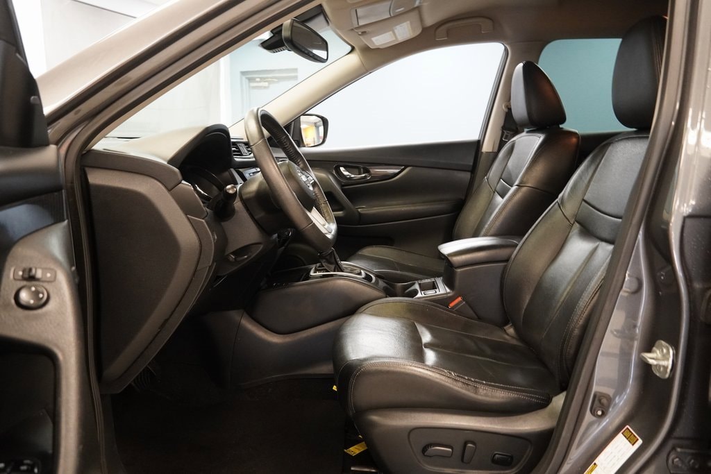 Used 2019 Nissan Rogue SL SUV