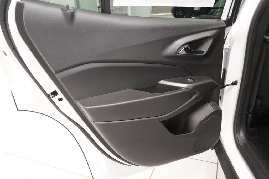2026 Chevrolet Trax RS - Photo 24