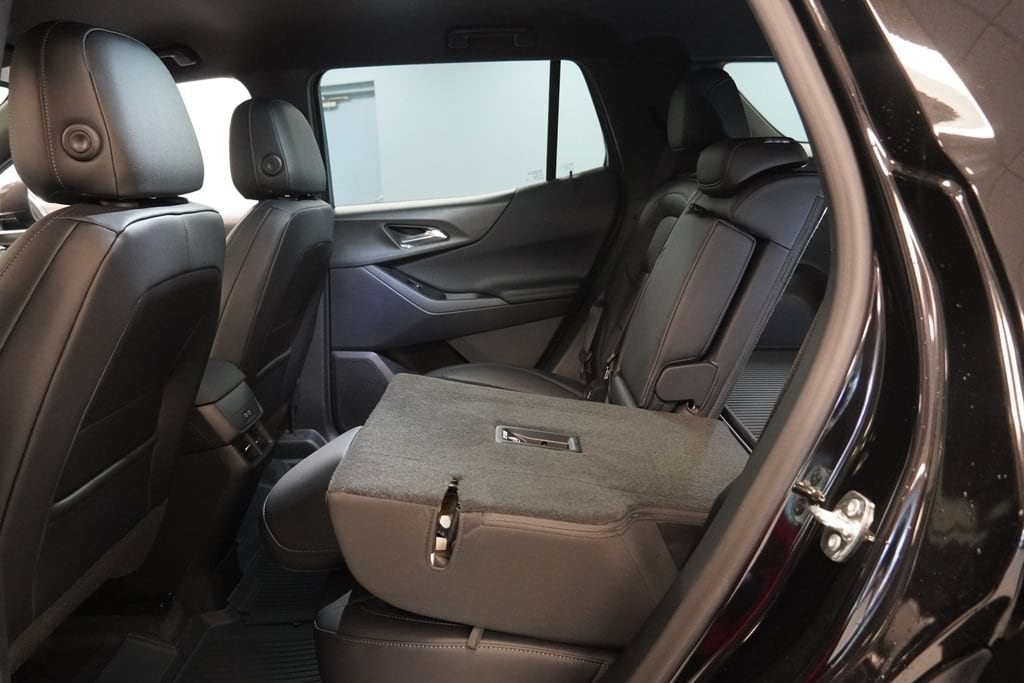 2027 Chevrolet Equinox LT - Photo 29
