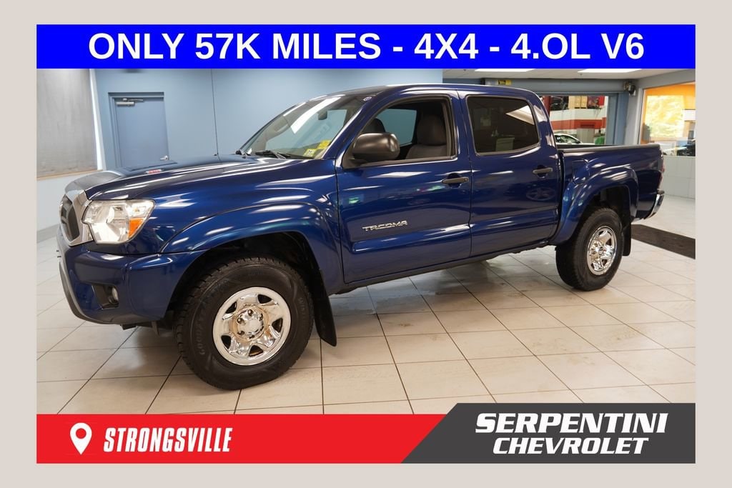 Used 2015 Toyota Tacoma Base Truck Double Cab