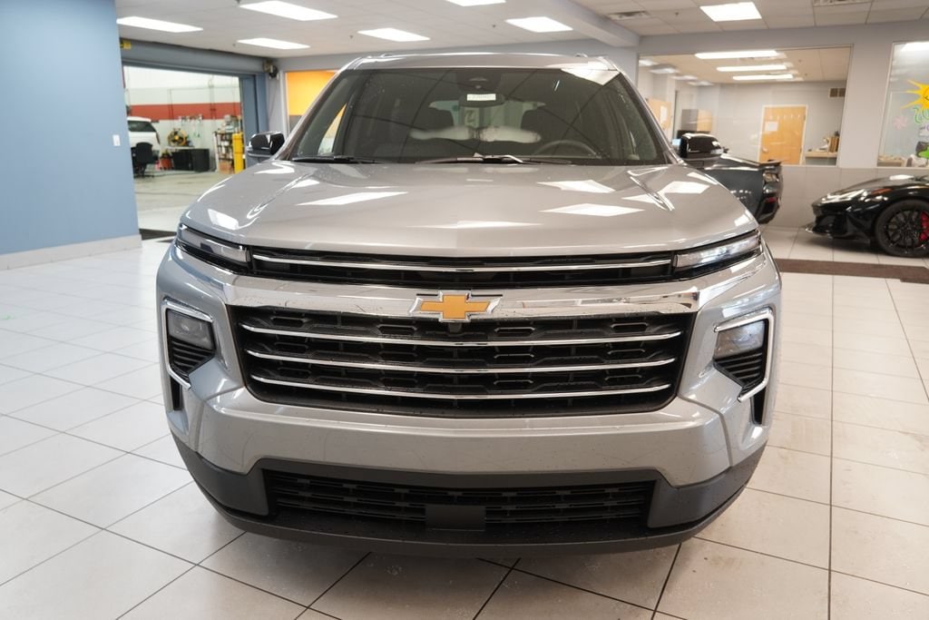 2027 Chevrolet Traverse LT - Photo 14