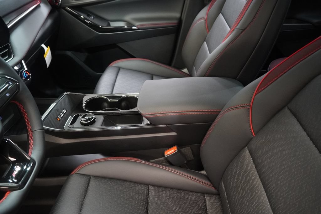 2027 Chevrolet Equinox RS - Photo 8