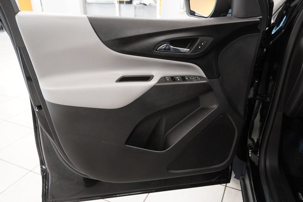 2024 Chevrolet Equinox LS - Photo 17