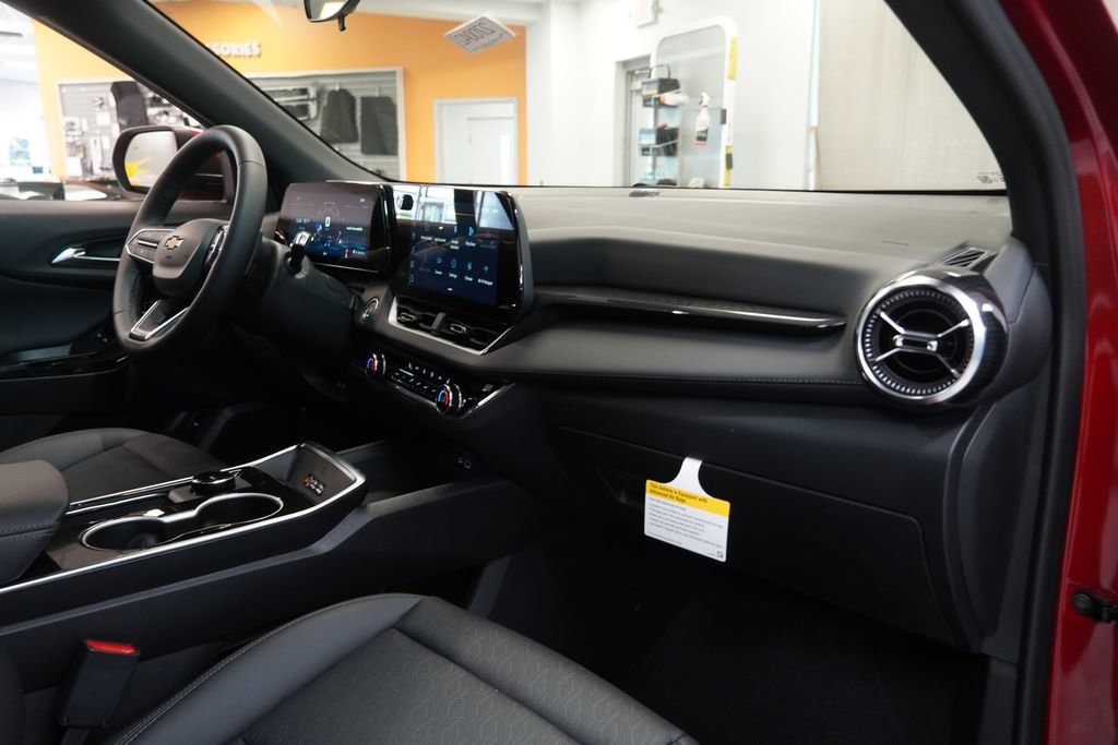 2027 Chevrolet Equinox LT - Photo 37