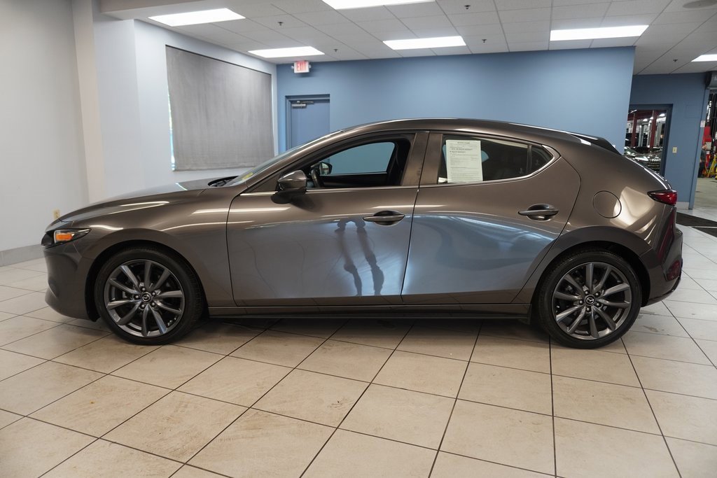 2019 Mazda Mazda3 Base Hatchback photo 2