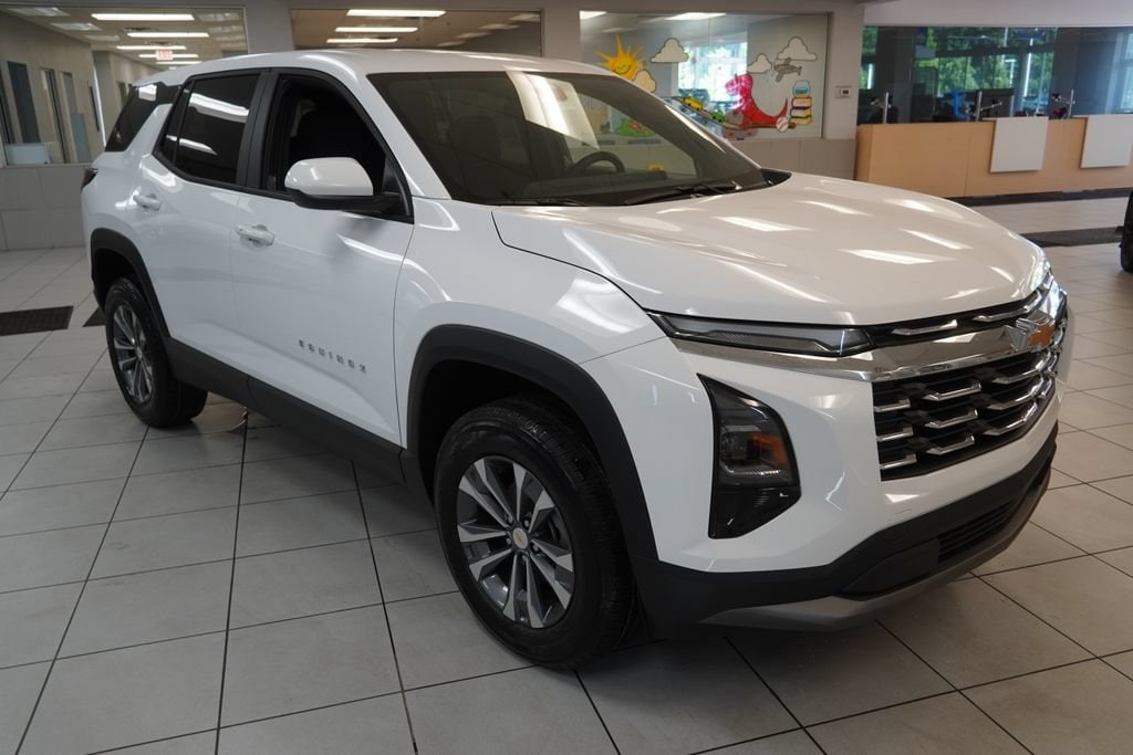 2027 Chevrolet Equinox LT - Photo 15