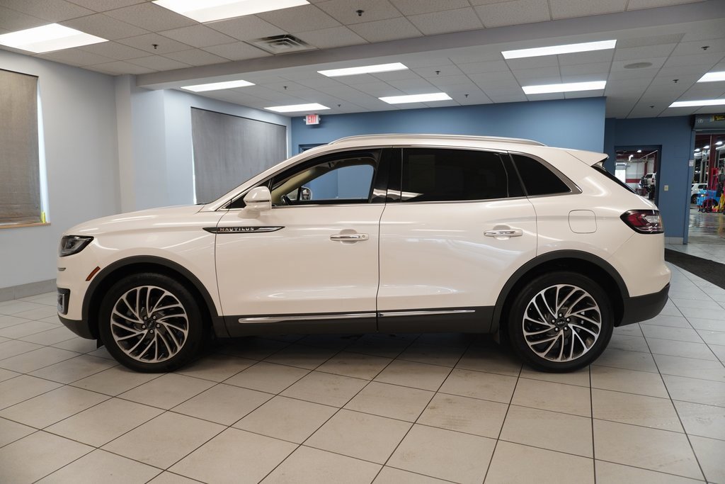 2019 Lincoln Nautilus Reserve photo 2