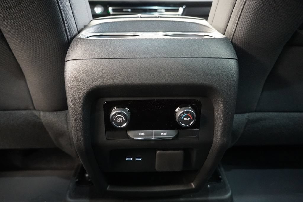 2026 Chevrolet Traverse LT - Photo 30