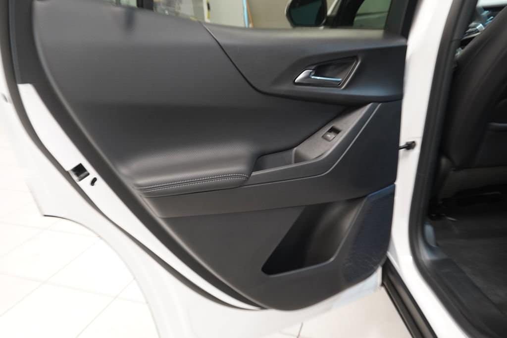 2027 Chevrolet Equinox LT - Photo 27