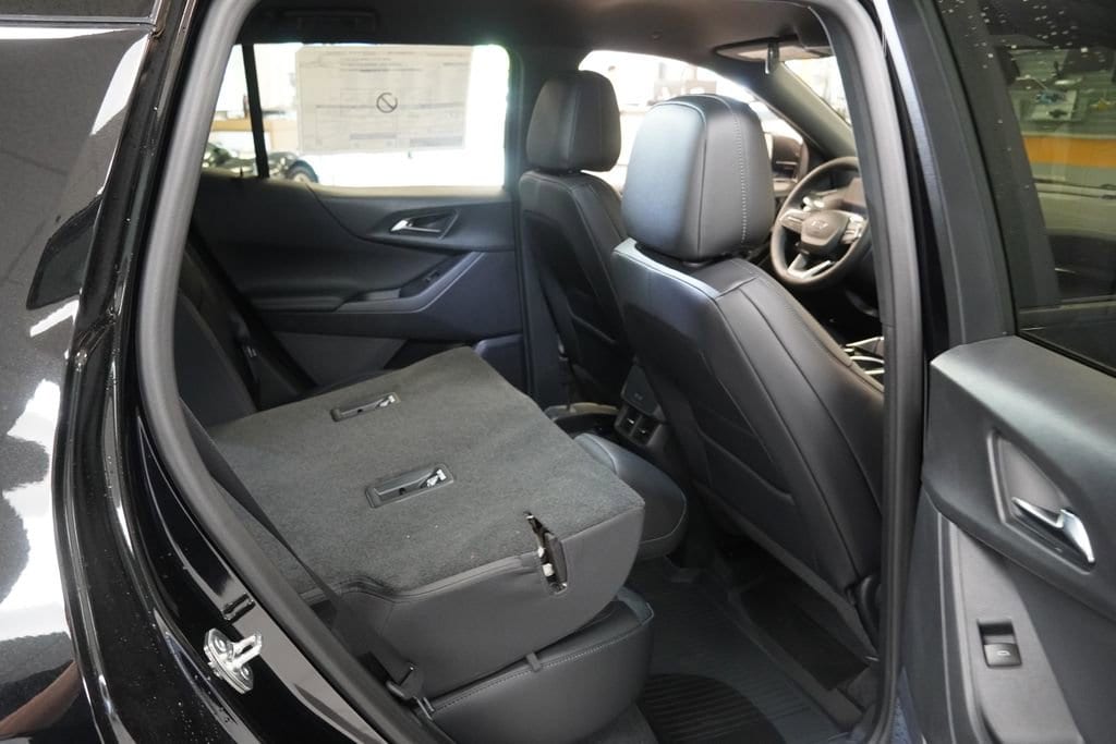 2026 Chevrolet Equinox LT - Photo 21