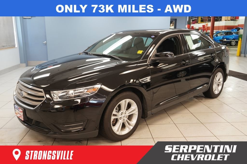 2016 Ford Taurus SEL AWD's photo