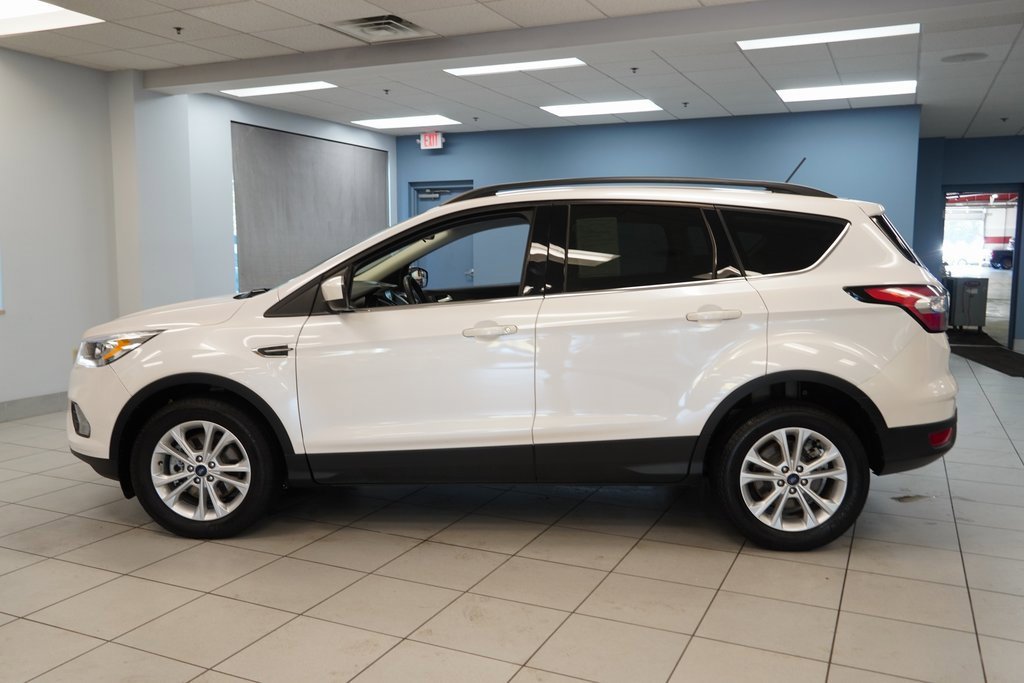 2018 Ford Escape SEL photo 2