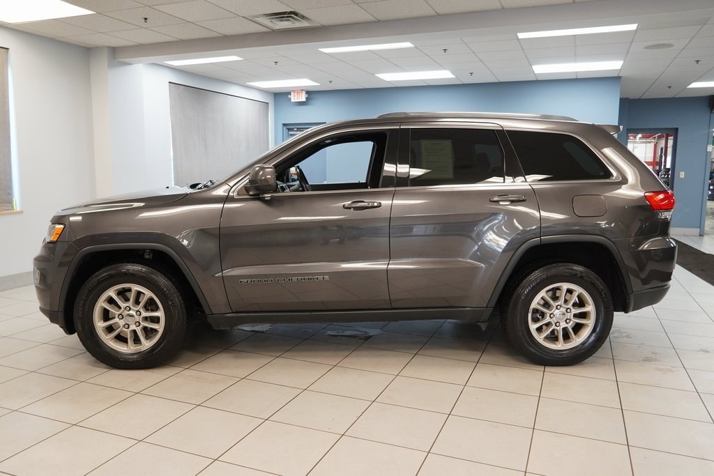 Used 2018 Jeep Grand Cherokee Laredo E 4x4 SUV