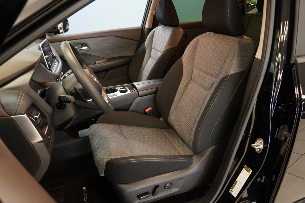 Used 2023 Nissan Rogue SV Intelligent AWD SUV