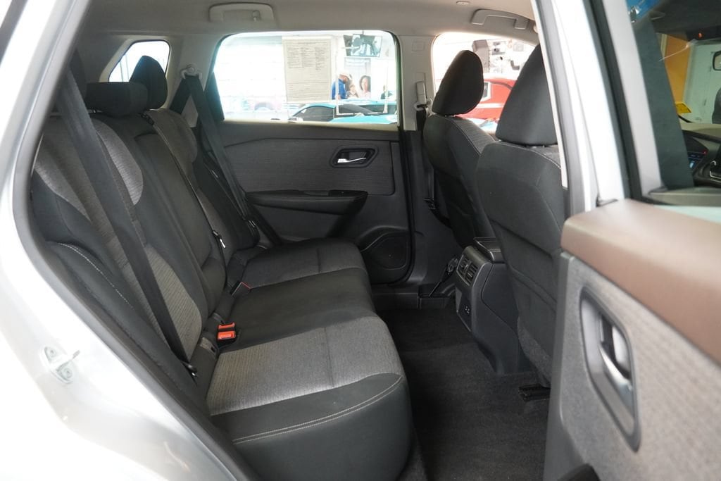 2022 Nissan Rogue SV - Photo 30