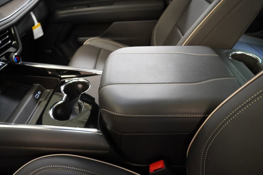 2025 Chevrolet Tahoe Premier - Photo 27