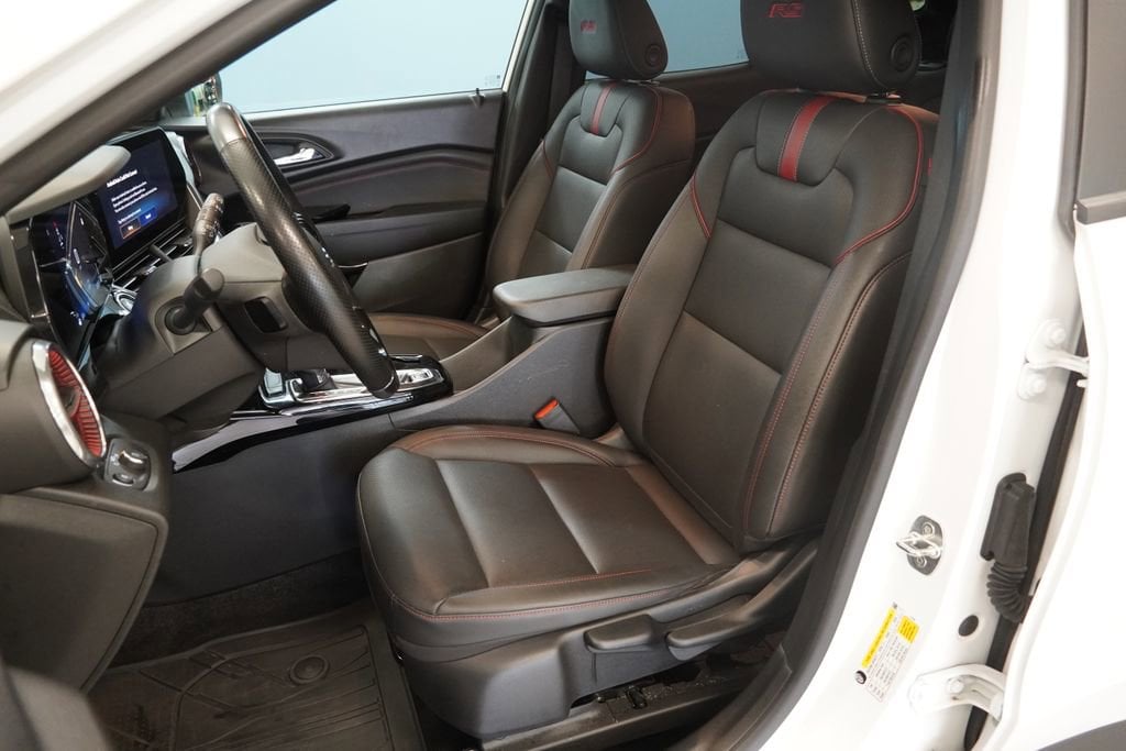 Used 2024 Chevrolet Trax 2RS SUV