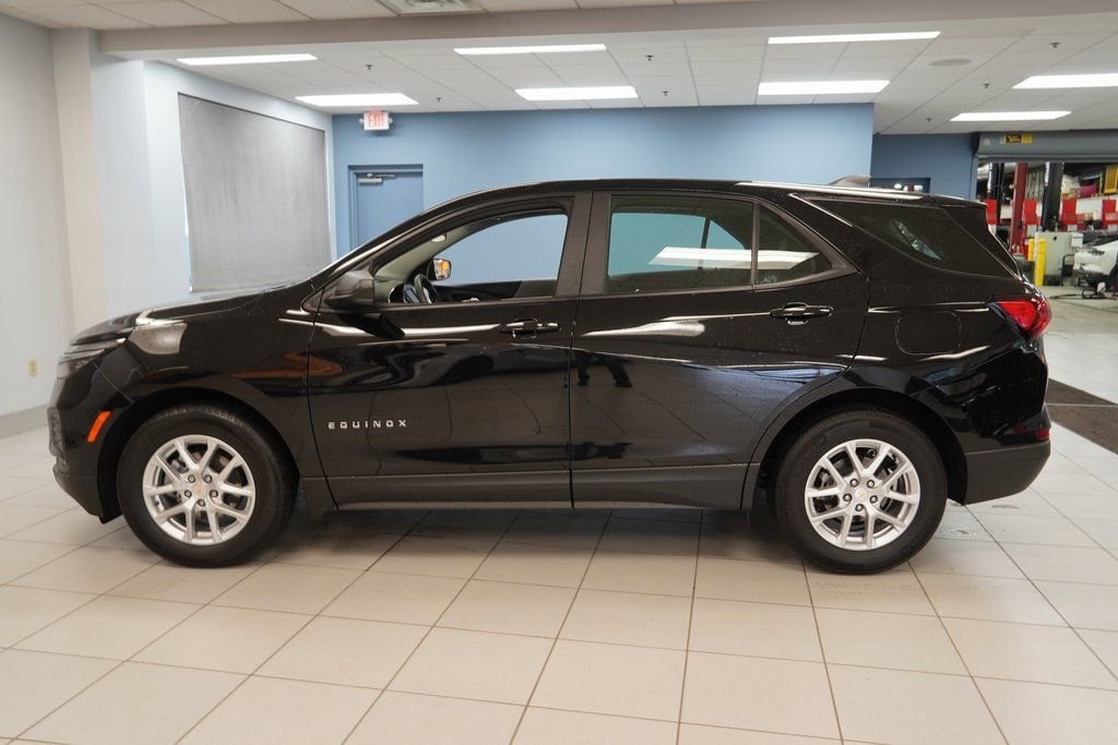 Used 2024 Chevrolet Equinox LS SUV