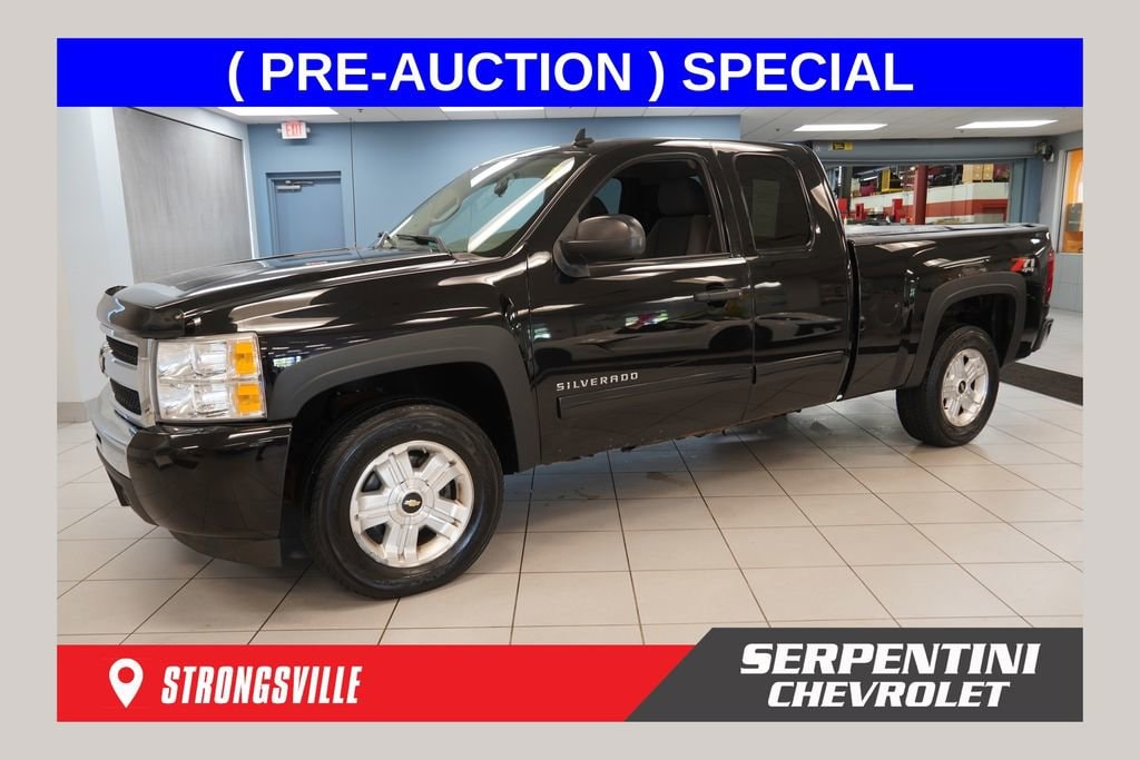 2009 Chevrolet Silverado 1500 LT1 4X4 Extended Cab SWB's photo
