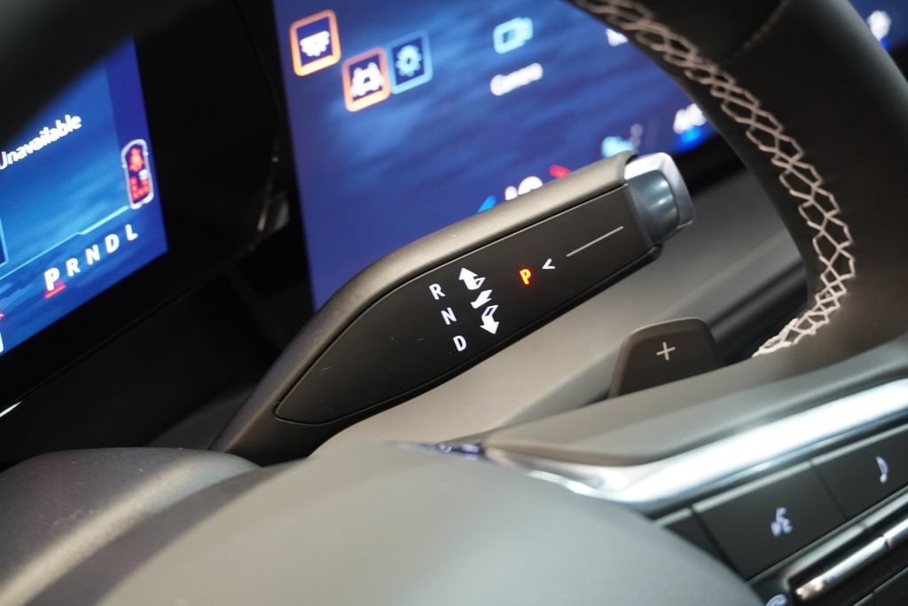 2027 Chevrolet Traverse LT - Photo 21