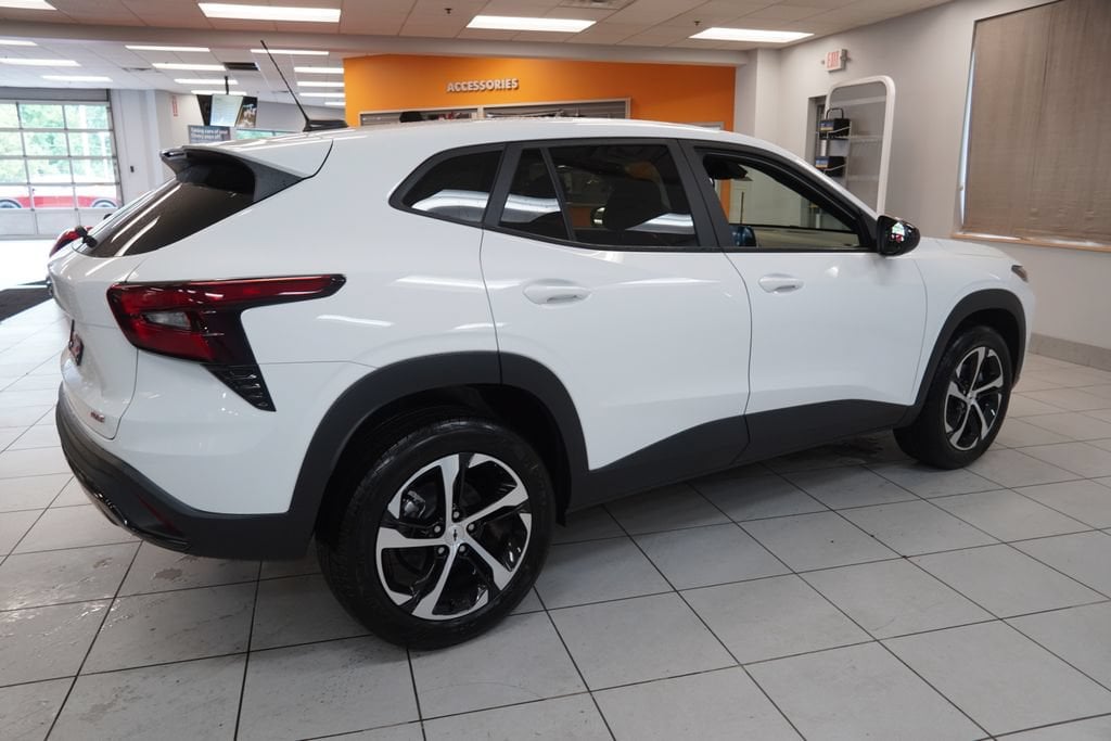 2026 Chevrolet Trax RS - Photo 11