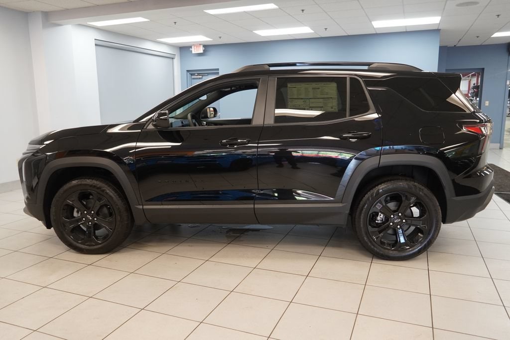 2027 Chevrolet Equinox LT - Photo 2