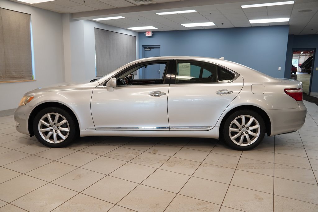 2009 Lexus LS 460 photo 2