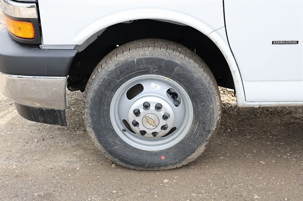 New 2026 Chevrolet Express Cutaway 3500 1WT Cutaway Van