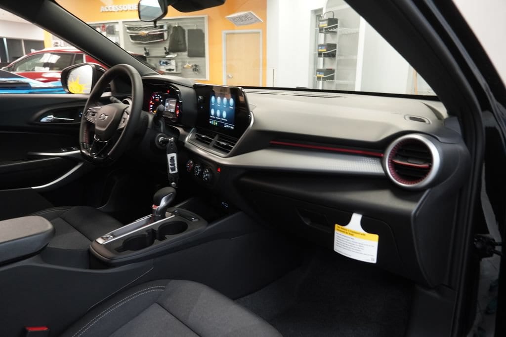 2026 Chevrolet Trax RS - Photo 33