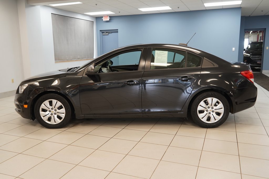 Used 2015 Chevrolet Cruze LS with VIN 1G1PA5SG8F7185927 for sale in Strongsville, OH