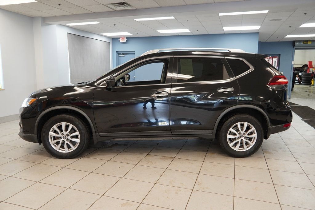 Used 2018 Nissan Rogue SV SUV