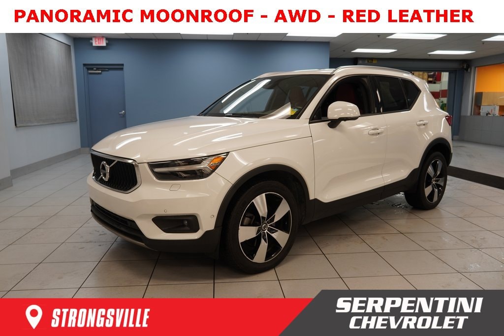 2019 Volvo XC40 Momentum