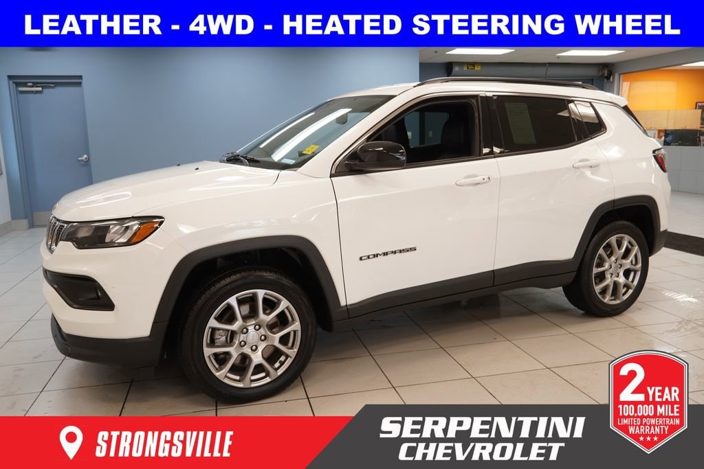 2023 Jeep Compass Latitude Lux 4X4's photo