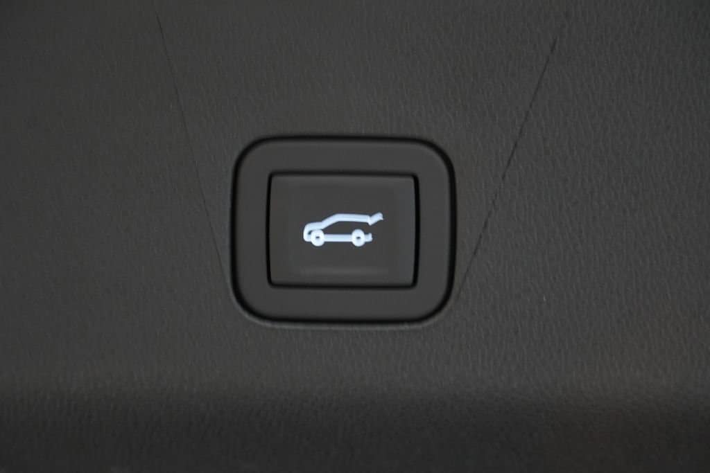 2025 Chevrolet Tahoe Premier - Photo 12