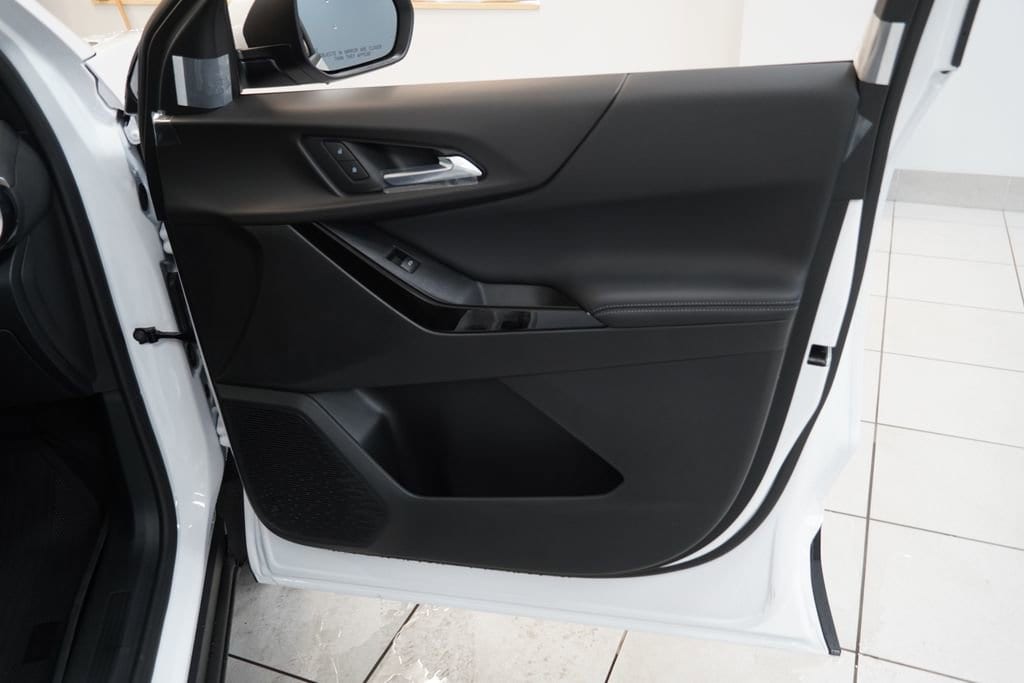 2026 Chevrolet Equinox LT - Photo 27